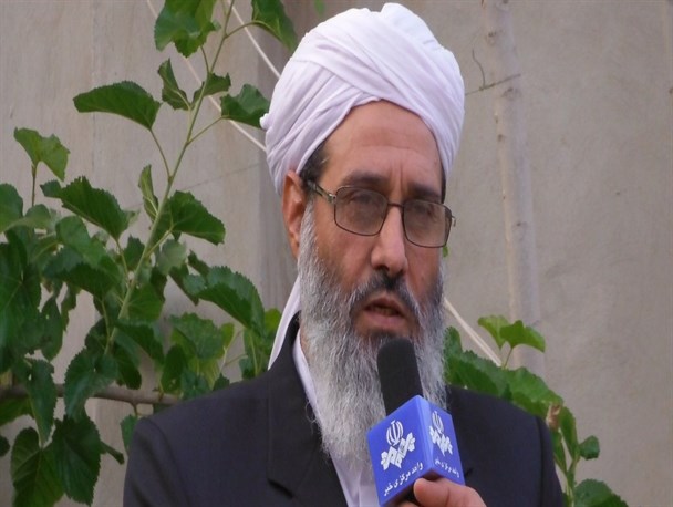 تفرقه مسلمانان باعث شده اسرائیل در حاشیه امن قرارگیرد/هیچکس حق ندارد کسی که شهادتین را جاری می کند، کافر بداند