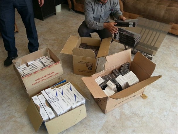 ۱۷۵۰۰ نخ سیگار قاچاق در شهر دستگرد کشف و ضبط شد/تصاویر