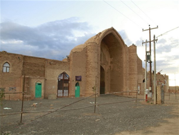 مسجد تاریخی آق قلعه جوین در انتظار مرمت