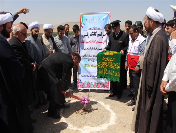 کلنگ احداث حسینیه و کمپ  گردشگری در شاهین دژ به زمین زده شد+تصاویر