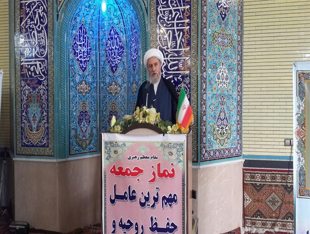 هرگز ذلت عقب نشینی در برابر استکبار را نخواهیم پذیرفت