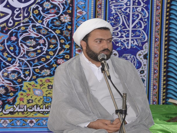 ماهواره و شبکه های اجتماعی ابزار دشمن برای نابودی بنیان خانواده است