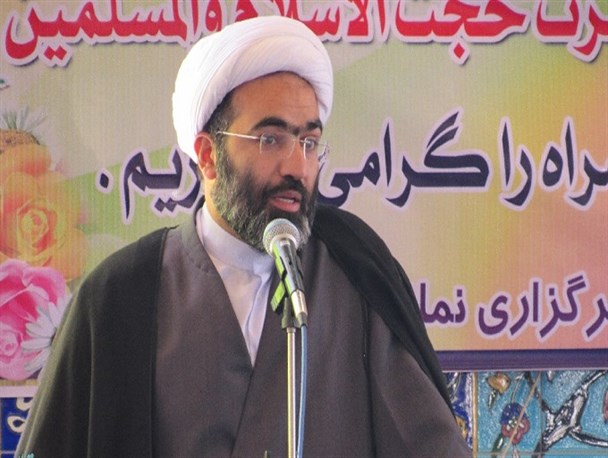 سرمایه امام جمعه همبستگی و یکدلی مردم با جایگاه نماز جمعه است