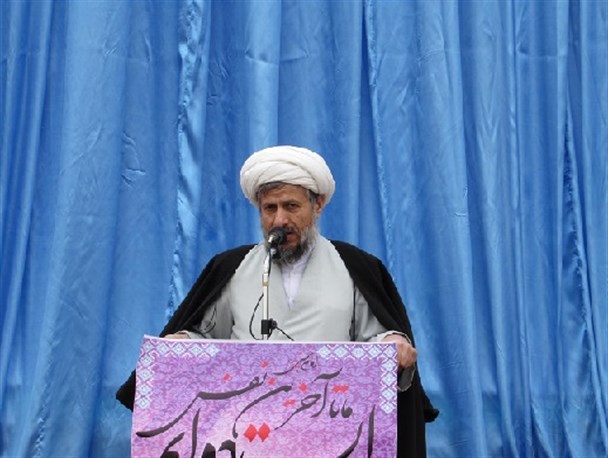 ورود مسئولان برای مقابله با نفوذ فرهنگی دشمن ضروری است