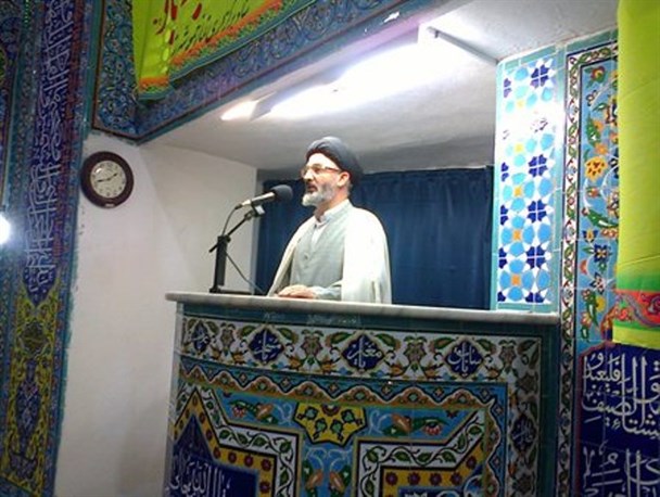 تضعیف ایمان مردم خیانت به نظام و دین است
