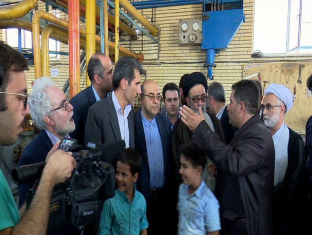 صنایع کوچک پیشتاز تحقق اهداف اقتصاد مقاومتی هستند/ بیش از 94 درصد واحدهای صنعتی استان را صنایع کوچک تشکیل می‌‌دهند