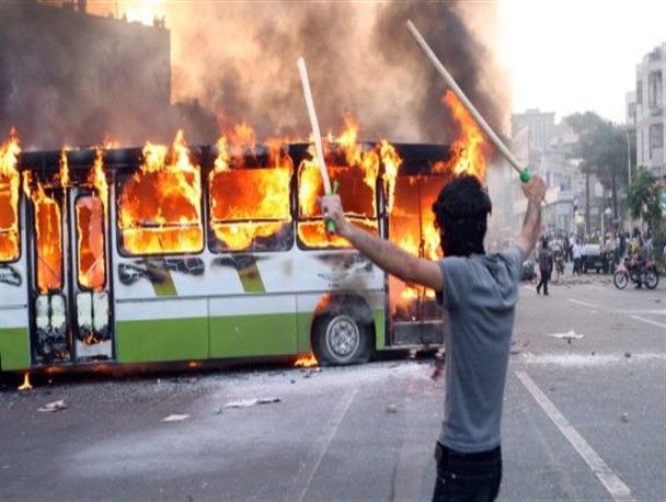 بازخوانی همه توهین های سران فتنه علیه ملت ایران