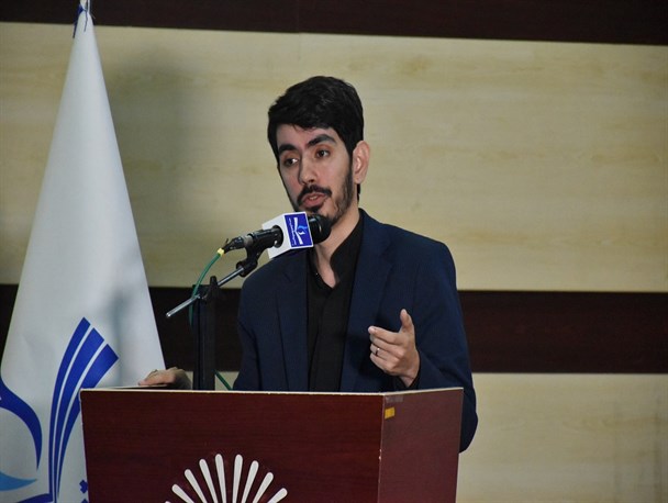 مسئله اقتصاد جز از طریق حرکت به سوی دانش بنیان حل نمی‌شود