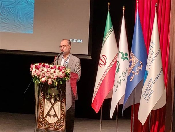 شهرداری و شورای شهر رشت نتوانست به وعده های خود عمل کند/ قطار شهرداری در یک ماه اخیر به حرکت افتاده و از شعار و تبلیغات خارج شده