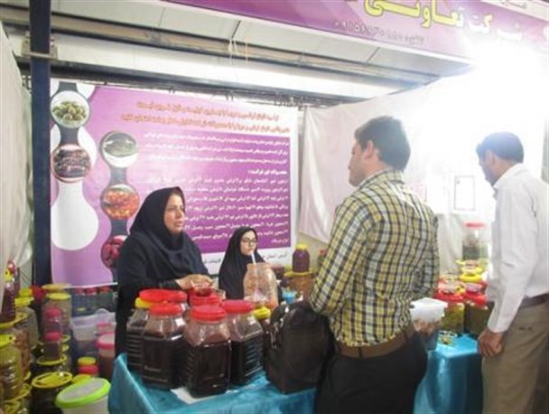 مسئول تعاونی بانوان عطربهشت‌قاین:دغدغه اشتغال برای جوانان زن ومرد نمی شناسد