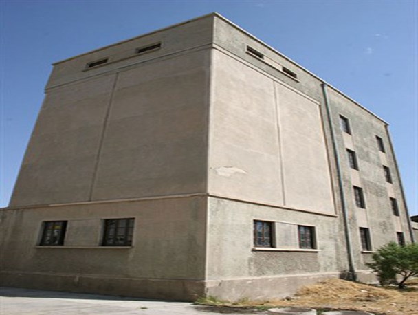 موزه بوجاری زنجان یادگار جنگ جهانی دوم/سیلوی چهار طبقه زنجان حاصل اشغال زنجان توسط متفقین