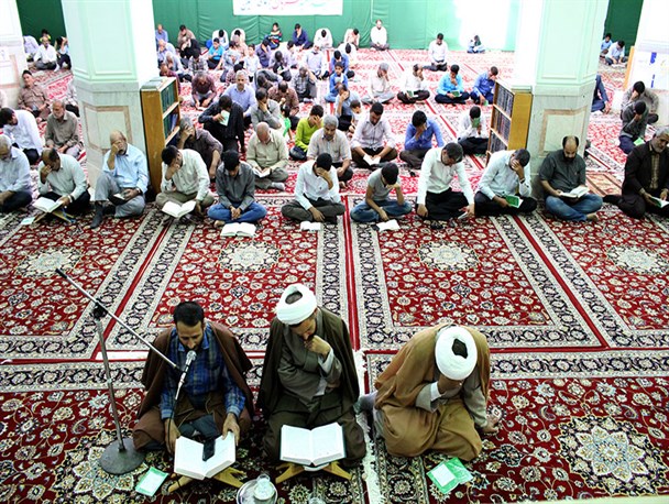 مراسم معنوی دعای عرفه در شهر مرزی سرخس