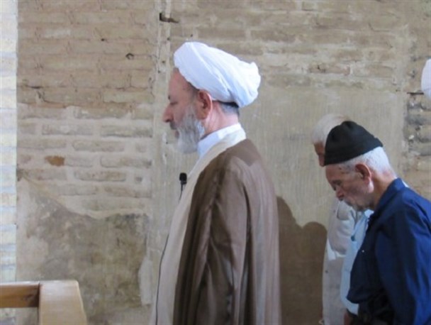 برائت جستن از آمریکا و اذنابش وظیفه دین ماست