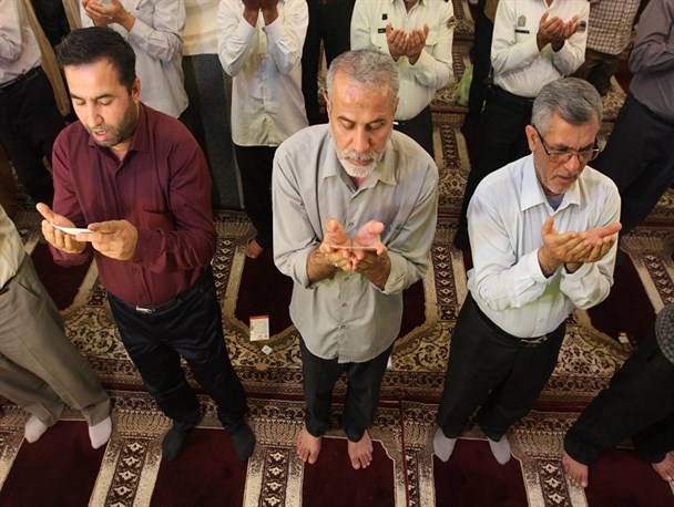 نماز عید قربان در شهر برازجان برگزار شد+تصاویر