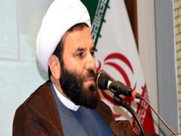 تحریف در باورهای مردم و رهبری یکی از اهداف دشمن است