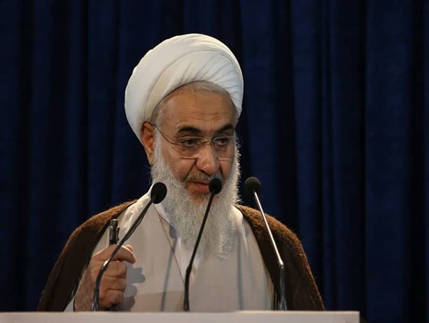 مشکلات کشور با مذاکره حل نمی‌شود/ امریکایی‌ها باید از اریکه ظلم و ستم پایین کشیده شوند