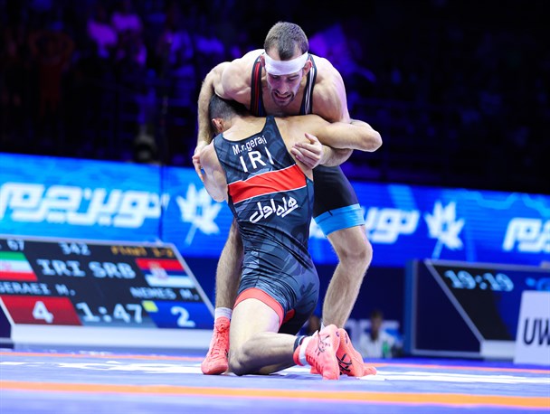 گزارش اتحادیه جهانی کشتی از شکست باورنکردنی گرایی؛ عبور نِمس از دستان قهرمان المپیک