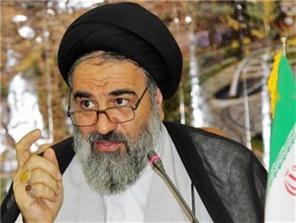جمهوری اسلامی به دلیل وجود ولایت فقیه به یک قدرت جهانی مبدل شده است