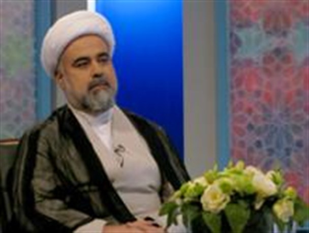 فلسفه غدیر حرکت به دنبال انسان کامل بود/ قیامت بازار قالی‌فروشان است