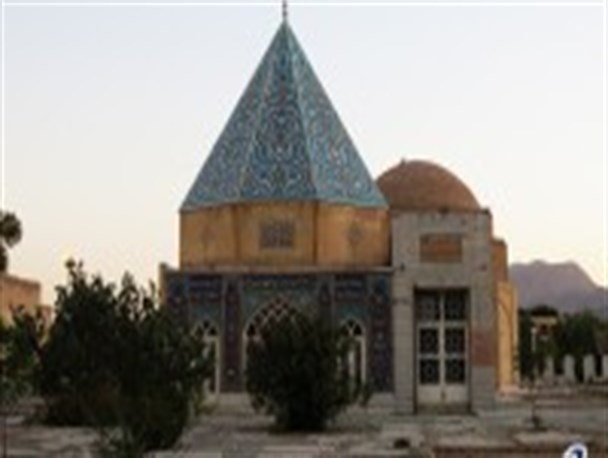 ۳جلد از دانش نامه تخت فولاد رونمایی شده است