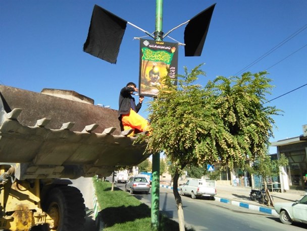 ماهنشان در آستانه ماه محرم سیاه پوش شد