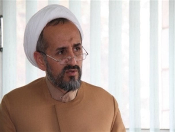 داشتن مفاخر و مشاهیر در یک جامعه لازم است اما کافی نیست