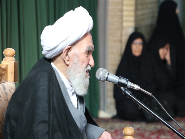 «اطاعت از ولی فقیه» در اختلاف های سیاسی، راه آزادی در دنیا و آخرت است