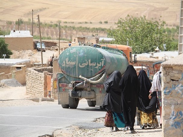 با گذشت چندسال آبرسانی دولت به روستاهای خوزستان در حد وعده ماند