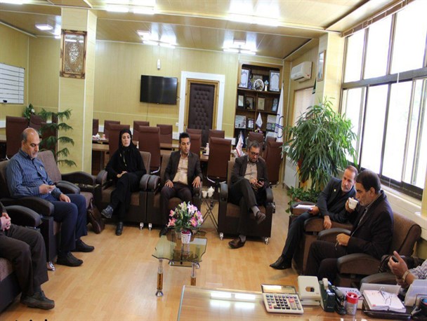 یک ایستگاه آتش‌نشانی جوابگوی بخش باغ بهادران نیست