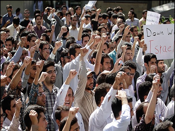 ندای «الله اکبر» در دانشگاه های همدان طنین انداز شد
