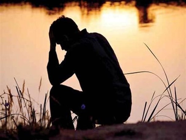 متوسط سن شروع افسردگی ۴۰ سالگی است