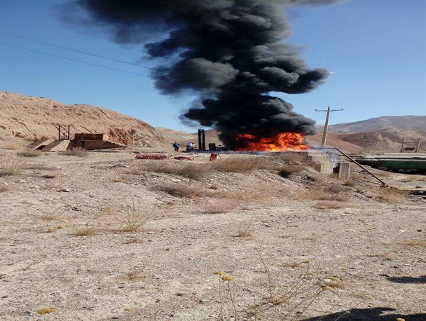کارخانه آسفالت دندی در آتش سوخت