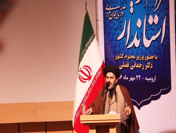 ظرفیت‌های آذربایجان‌غربی در مدیریت استاندار جدید مدنظر باشد/ معیشت مردم اولویت اصلی استاندار و مدیران جدید باشد
