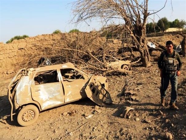 یورش هوایی جنگنده های آمریکا به مواضع طالبان در «هلمند»