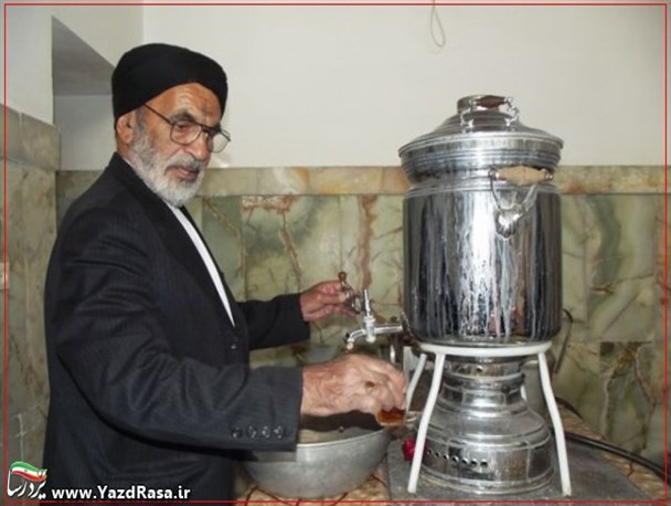 نسل در نسل چای ریز محفل اباعبدالله(ع) بودیم/ رویای صادقه ای که به واقعیت پیوست