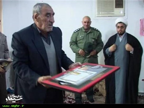 دیدار مسئولین گرمی با خانواده های شهدا و ایثارگران