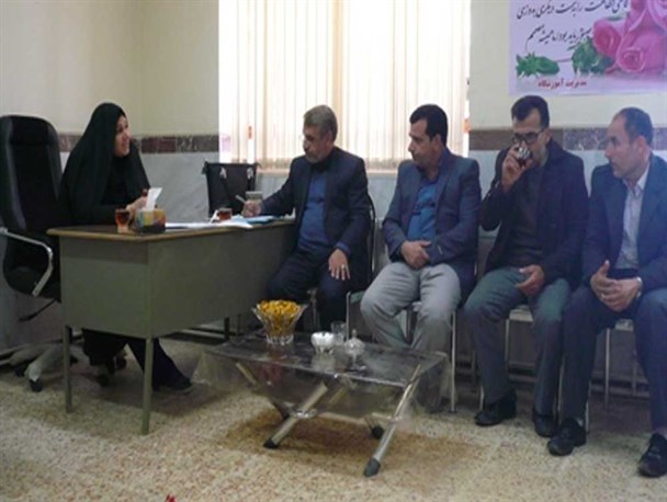 مسائل و مشکلات دبیرستان شهدای سطر مورد بررسی قرار گرفت