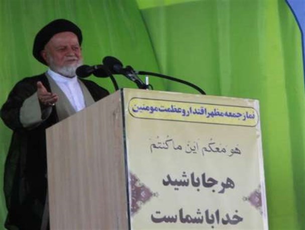 دشمن مخالف پیشرفت ایران اسلامی است/دانشگاهها، باید به دور از سیاست زدگی، کشور را به پیشرفت و توسعه علمی سوق دهند