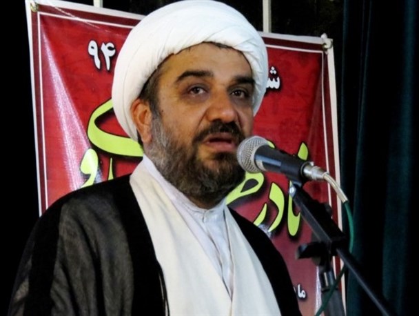 برخی همیشه به منتقدان داخلی نهیب می زنند و با دشمن می خندند/ چرا از دستگیری عوامل نفوذی عصبانی می شوید؟!