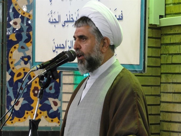 در دو هزار سخنرانی بنی‌صدر، یک “بسم الله” نیامده است/ اگر در گفته کسی، چراغ سبز به آمریکا بود، او نفوذی دشمن است