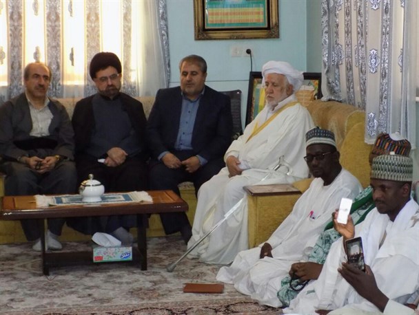 دیدار سفیران صلح و دوستی کشور نیجریه با امام جمعه روانسر+تصاویر