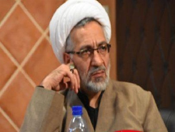 این حدیث از سه منظر روایت، متن و لفظ غریب است