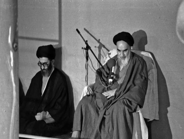تاملی بر دیدگاه "وحدت جهان اسلام" از منظر امام خمینی(ره) و مقام معظم رهبری