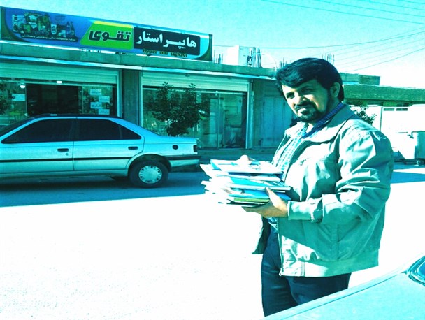 اقدام جالب رئیس اداره ارشاد لنده در راستای ترویج فرهنگ مطالعه+تصاویر