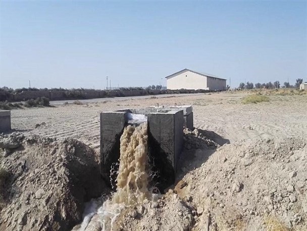 آغاز آبگیری مزارع سیستان از طرح انتقال آب با لوله