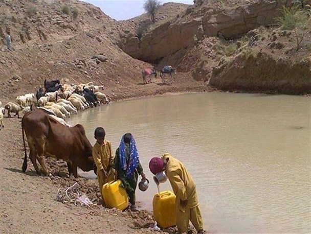 جنوب شرق، قربانگاه بی تدبیری دولتی ها/کام تشنه مردم بلوچستان را همچنان هوتک ها سیراب می کنند