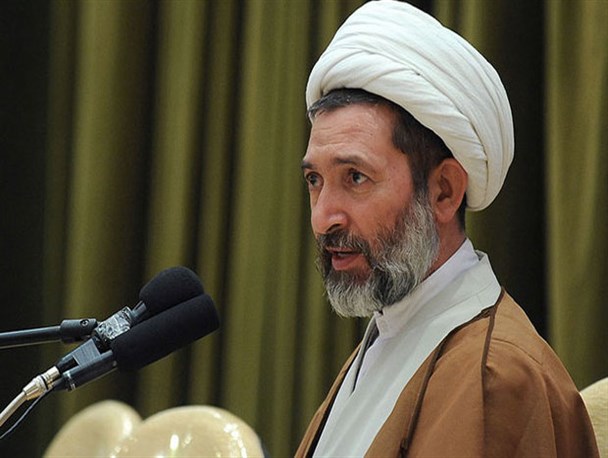 وحدت شعار سیاسی نیست بلکه یک حقیقت دینی است/ پاسداری و حفظ انقلاب اسلامی یک تکلیف است