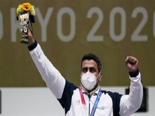 فروغی: مدال جام ریاست فدراسیون جهانی را مهم‌تر از مدال المپیک می‌دانند/ برای بورسیه‌نشدن به صالحی‌امیری اعتراض کردم