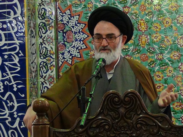 امام جمعه بستان آباد: اعتقاد سالم و عمل صالح دو بال برای پرواز انسان به سوی کمالات است