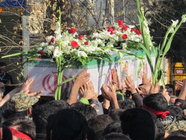 پیکر پاک شهید مدافع حرم در اسلام آباد و خورزوق تشییع شد/ تصاویر